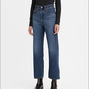 Levi’s Ribcage Straight Indigo Jean